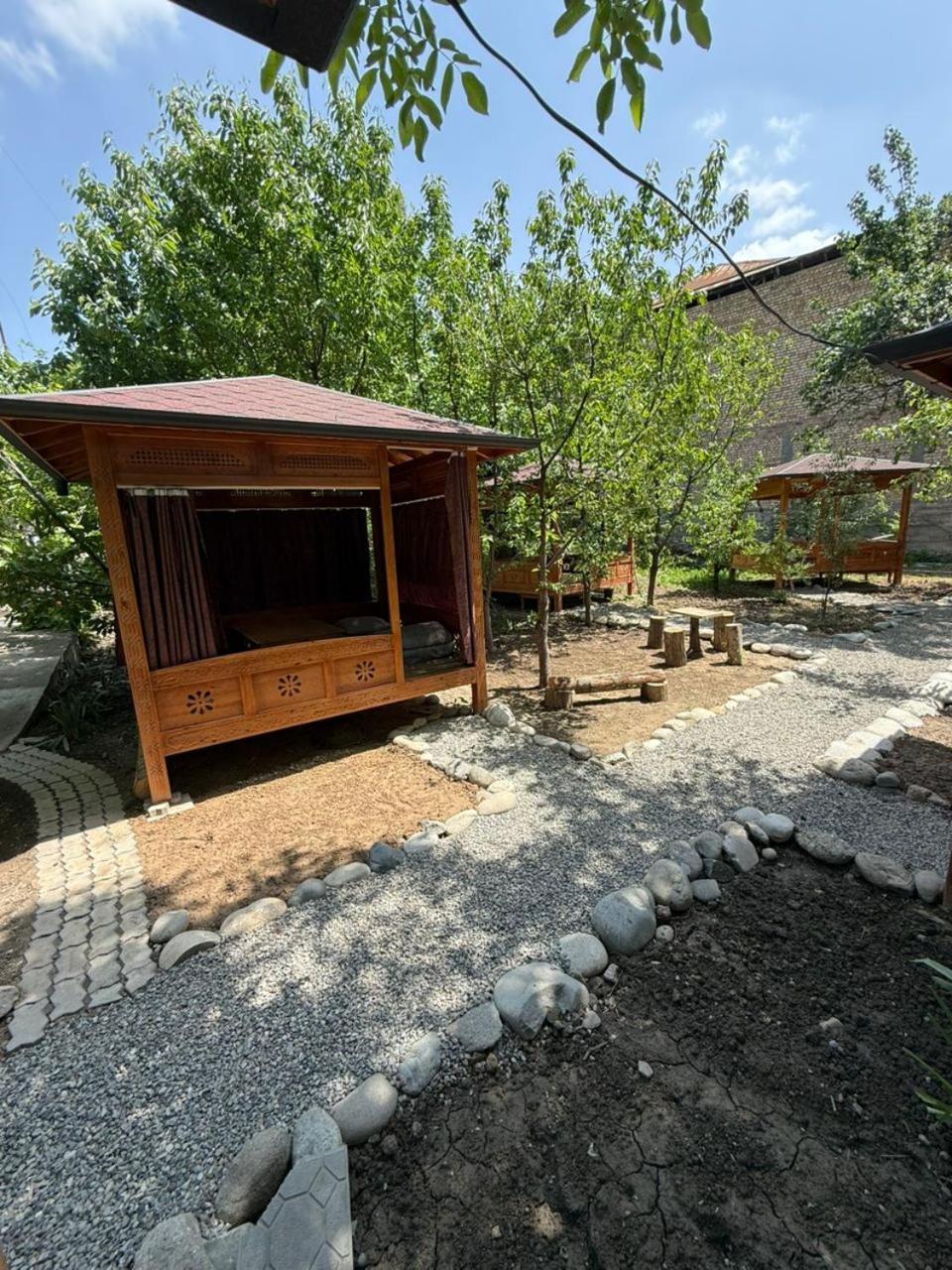 Lovely Home Osh Exterior foto